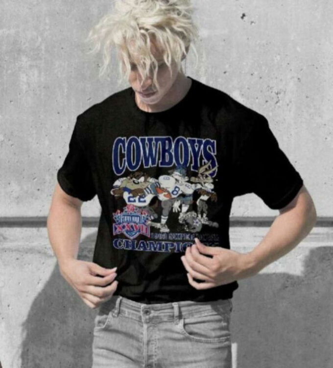 NFL Dallas Cowboys Looney Tunes Taz Football Unisex T-Shirt