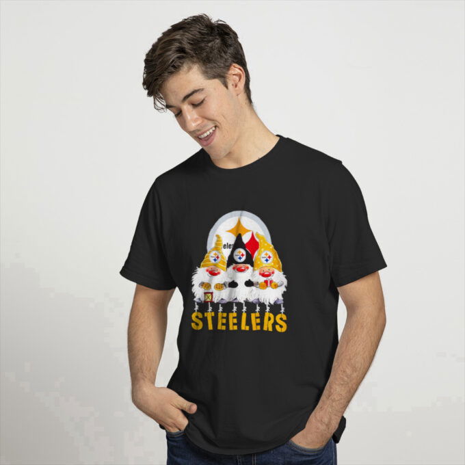 Pittsburgh Steelers Gnomes Merry Christmas T-Shirt
