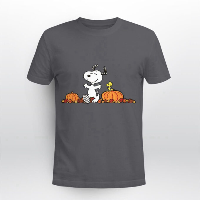 Snoopy Autumn Halloween T-shirt: Spooky Fun & Trendy Design