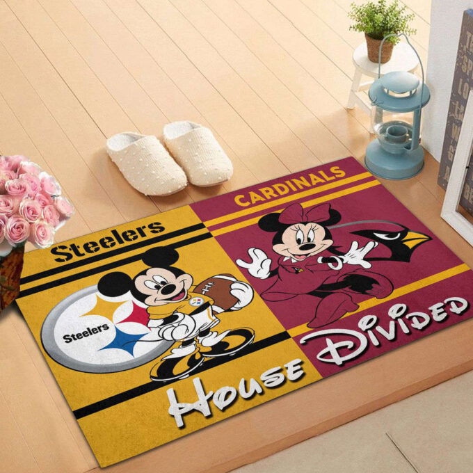 Pittsburgh Steelers vs Arizona Cardinals Mickey And Minnie Teams NFL House Divided Doormat, Gift For Home Decor