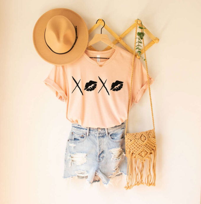 XOXO Shirt Kiss Shirt Valentine Shirt Gift For Girlfriend Lips Shirt XO Shirt Lovely Shirts Cute Shirts Gift Shirt For Women