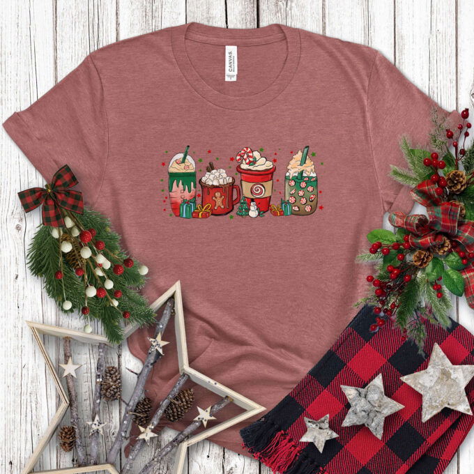 Christmas Retro Shirt Retro Santa & Tree Tshirt Merry Christmas Crewneck Ideal Christmas Vacation Gift