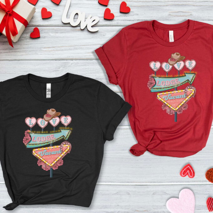 Love Lodge Retro Shirt – Valentine s Day Tee for Women Cowboy Western Heart Shirt