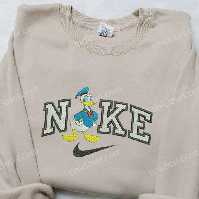 Donald Duck x Nike Embroidered Shirt: Customized Stylish & Exclusive