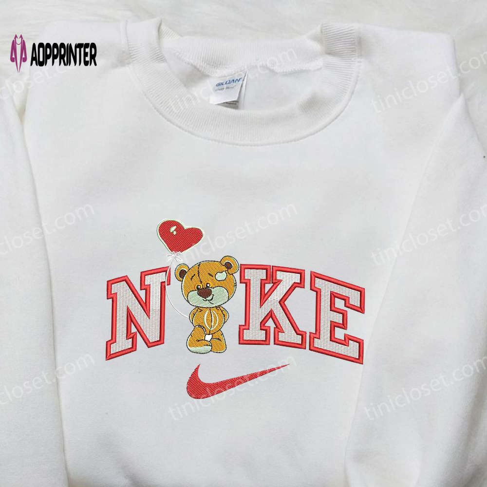 Nike Bear Balloon Heart x Swoosh Embroidered Shirt – Cartoon Design for a Stylish Look Nike Bear Balloon Heart x Swoosh Embroidered Shirt – Cartoon Design for a Stylish Look